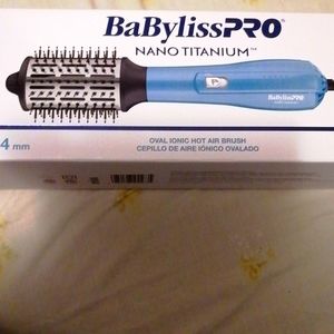 Hot air brush oval iconic